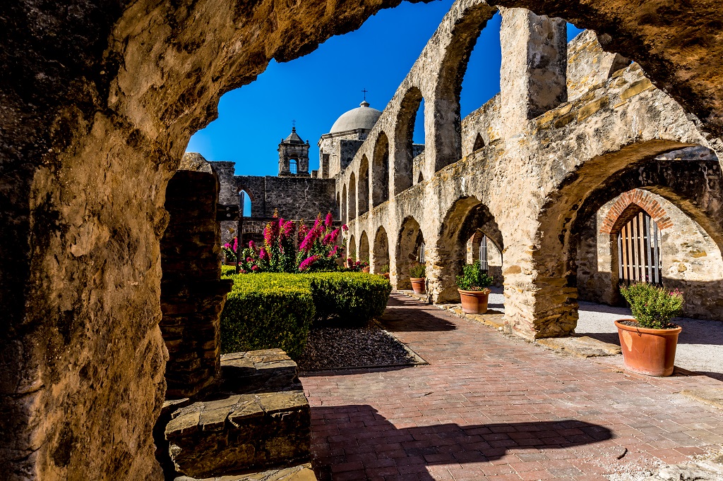 Descubra Las Atracciones Turísticas Y El Constante Crecimiento De La Ciudad De San Antonio