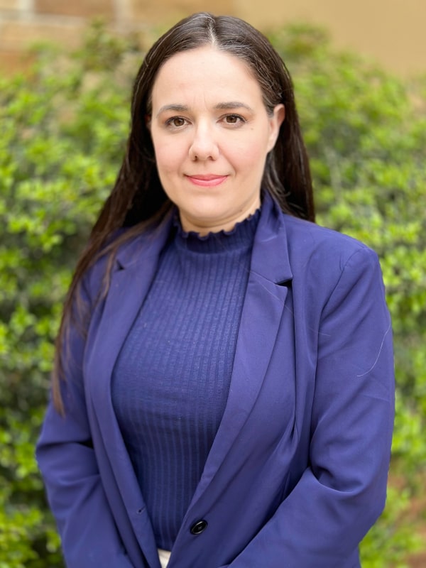 irene vanderlinder recepcionista en lozano law firm